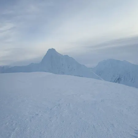 Lyngen Alps With Sauna, Northern Lights & Touring, 1h From Tromso